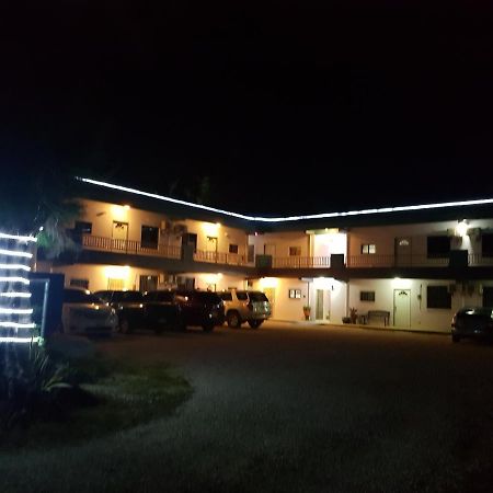 Lee'S Comfort House Chalan Kanoa Exterior foto
